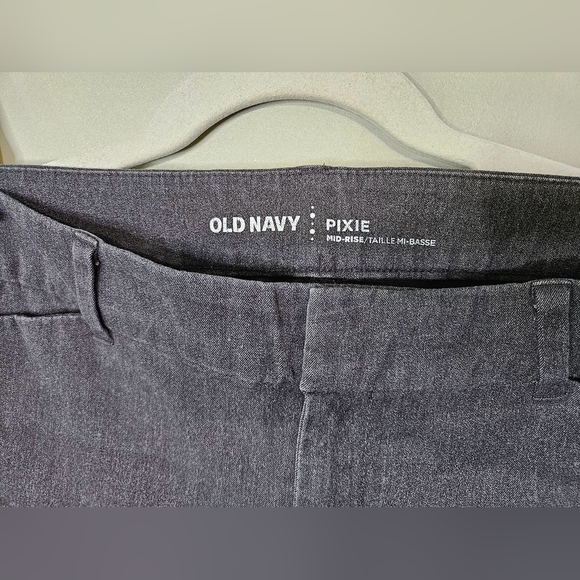 💜Old Navy Pixie  Pants Sz 10 Gray Straight Leg Mid Rise Stretch💛 - Picture 2 of 6